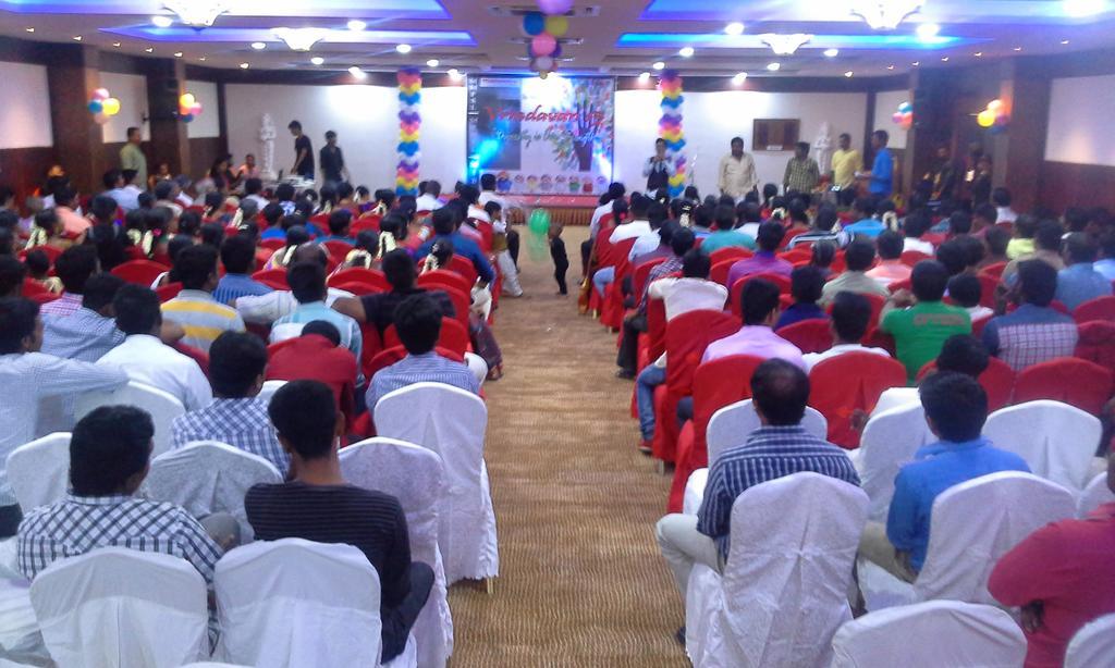 Rr Inn Palayankottai Buitenkant foto