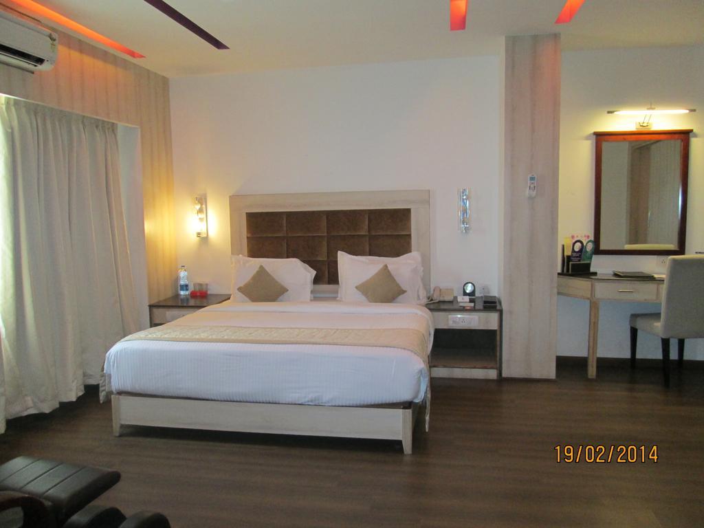 Rr Inn Palayankottai Kamer foto