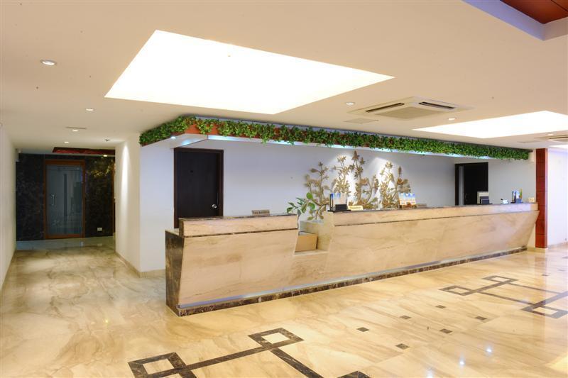 Rr Inn Palayankottai Buitenkant foto